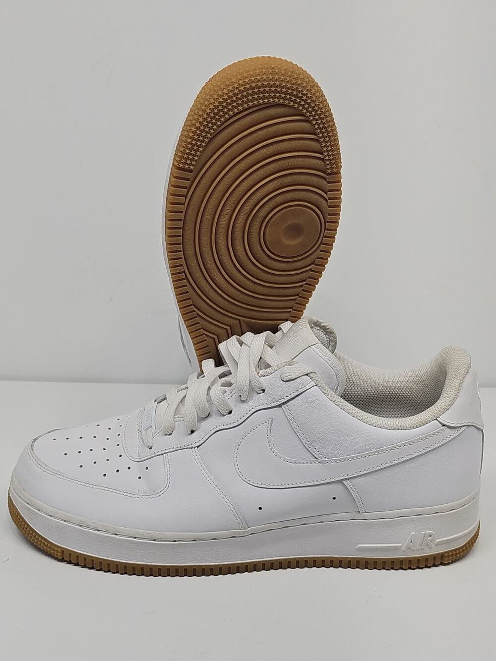 Nike Mens Air Force 1 07 DJ2739-100 White Gum Bottom Shoes Sneakers Sz 12